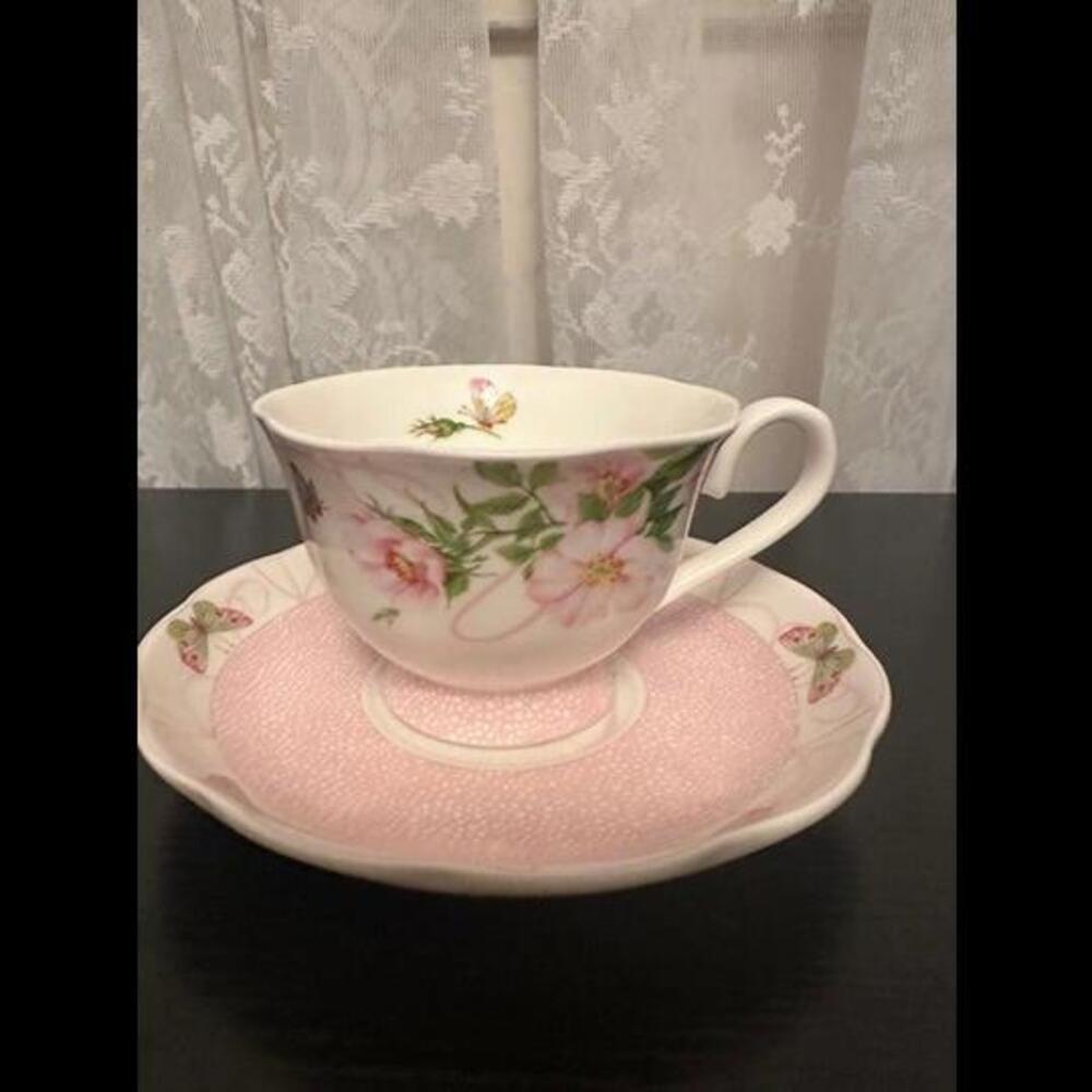 Grace Teaware Fine Porcelain Pink Floral Tea Cup and Saucer Set - Vintage Look